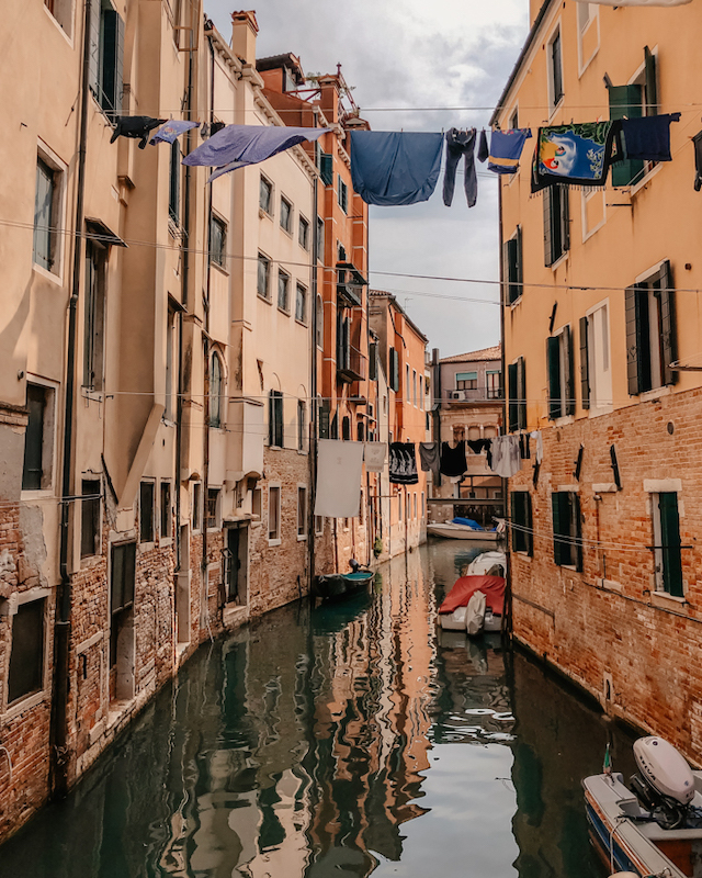 канал в Венеции